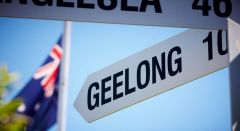 Geelong road sign.jpg