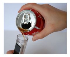 Телефон, работающий на Coca-Cola
