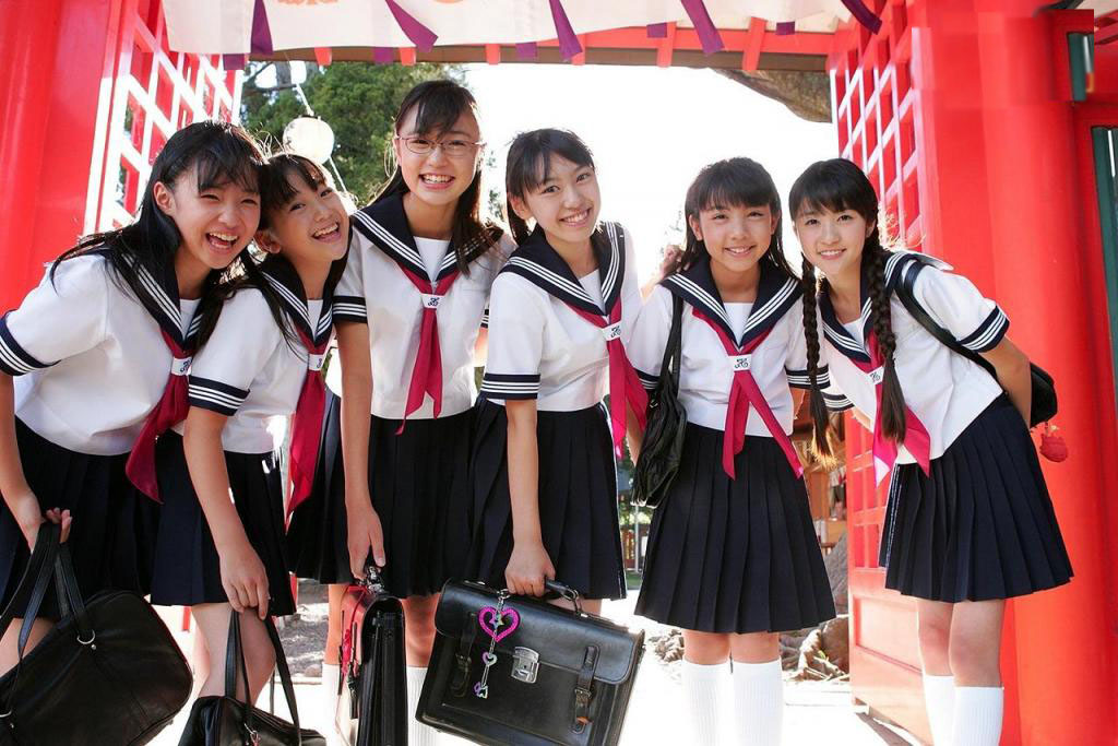 Фото школьниц японок