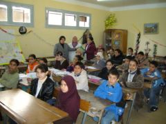 1 сентября, дети - школьники и школьницы в Алжире, Африка