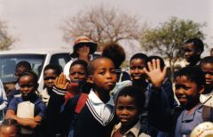 1 сентября, дети - школьники и школьницы в Ботсвана, Африка