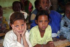 1 сентября, дети - школьники и школьницы в Буркина Фасо, Африка 5