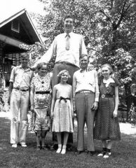 Роберт Уодлоу   самый высокий человек в истории. Рост 272 см.