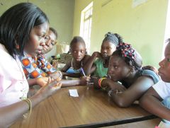 1 сентября, школьники и школьницы Демократическая Республики Сан Томе и Принсипи, Африка 4