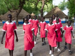 1 сентября, школьники и школьницы Республики Южный Судан, Африка 11