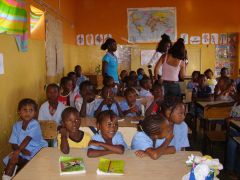 1 сентября, школьники и школьницы Республики Кабо-Верде, острова Африки 13.JPG