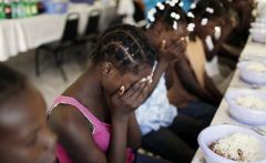 1 сентября, школьники и школьницы Габонезской Республики, Африка 14 полиция 13 девочек протитуток