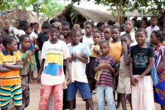 1 сентября, школьники и школьницы Республики Мозамбик, Африка 22