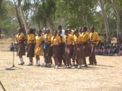 1 сентября, школьники и школьницы Республики Малави, Африка 16