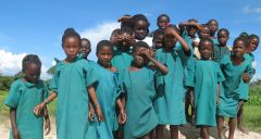 1 сентября, школьники и школьницы Республики Замбия, Африка 3