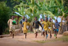 1 сентября, школьники и школьницы Республики Руанда, Африка 3.jpg