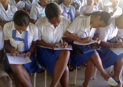 1 сентября, школьники и школьницы Республики Сейшельские Острова, Африка 9.jpg