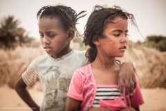 1 сентября, школьники и школьницы Исламской Республики Мавритания Two girls We Met In An oasis town In Mauritania. They were offered To Us As wives