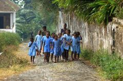 1 сентября, школьники и школьницы Демократическая Республики Сан Томе и Принсипи, Африка 19