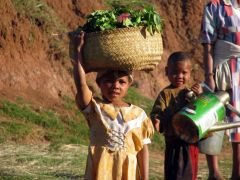 1 сентября, школьники и школьницы Республики Мадагаскар, Африка 24 Antananarivu