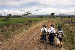 1 сентября, школьники и школьницы Объединённой Республики Танзания, Африка