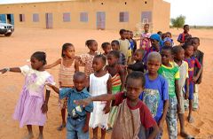 1 сентября, школьники и школьницы Федеративной Республики Нигерия, Африка 4.jpg