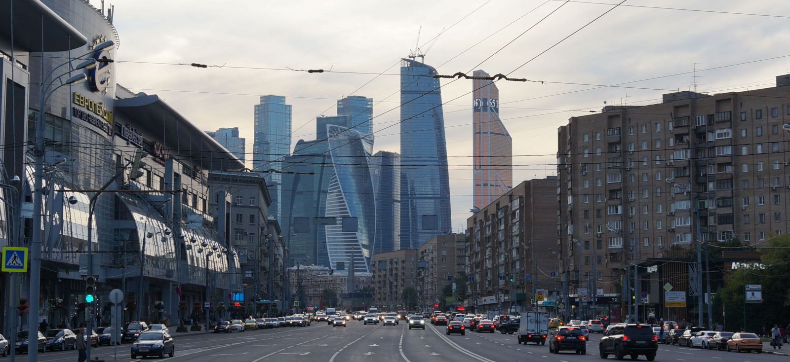 Вид на Москва Сити с Дорогомиловской