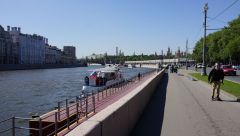Москворецкая набережная, река Москва, Москва 14.05.2016 г.