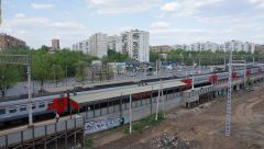 Станция метро 'Новогиреево', вид сзади, Москва 07.05.2016 г.