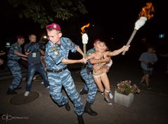 Голые FEMEN искали место ночевки президента Беларуси в Киеве