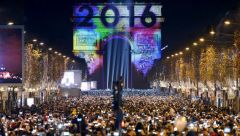 Happy new year 2016 in Paris.jpg