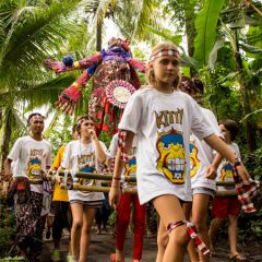 Новогодний индусский праздник Isakawarsa 'Day Of Silence' New Year 2016 на острове Бали, Green School 3