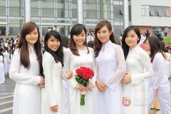 Новый 2016 год во Вьетнаме, Vietnamese Lunar New Year Festival Tết Nguyên Đán HCMC Education Department asks schoolgirls To wear Ao Dai