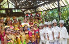 Новогодний индусский праздник Isakawarsa 'Day Of Silence' New Year 2016 на острове Бали, Art Festival