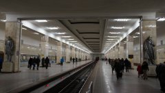 Станция 'Партизанская' Арбатско-Покровской линии, колонная трёхпролётная мелкого заложения, 26 фев. 2017 г.