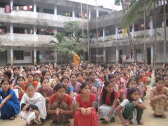 Bengali New Year, традиционный бенгальский праздник Нового года в Бангладеш, школьники буддизма.jpg