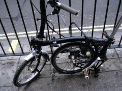 Велосипед простого лондонского клерка на Оксфорд стрит