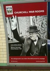 Великий Уинстон Черчилль всегда рулит   даже в метро!