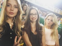 Самые красивые девушки России, футбольные фанатки, Анна Дмитренко