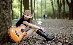 Девушка с гитарой.jpg