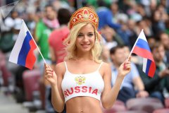 FIFA 2018 Moscow, приколы - мисс Волонтёры.JPEG
