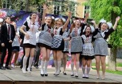 Young Russian girls, high school gradiaters 132.JPG