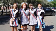 Young Russian girls, high school gradiaters 193.JPG
