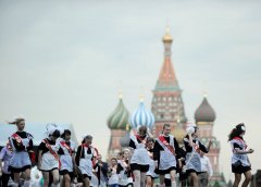 Young Russian girls, high school gradiaters 162.JPG