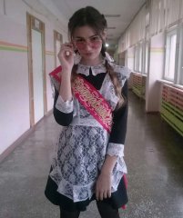 Young Russian girls, high school gradiaters 7.JPG