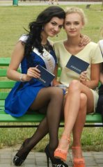 Young Russian girls, high school gradiaters 20.JPG