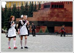Young Russian girls, high school gradiaters 34.JPG