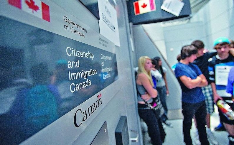 Immigration-CIC-office-Canada-Manitoba-rospersonal-Mikhaylov-Evgeny-Matveevich.jpg