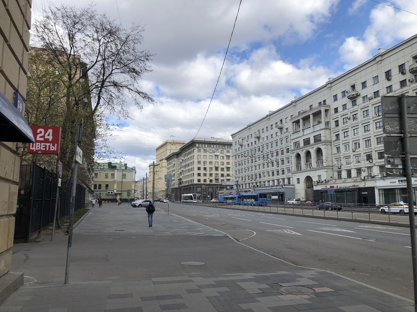 Москва, Басманный район, вокруг и около Комсомольской площади в период самоизоляции, рабочий день 21 апреля 2020 г. 4.jpeg
