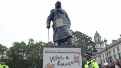 statue of Winston Churchill in Parliament Square 3.jpg