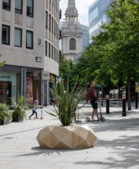 Five whimsical City Benches animate London's streets2-visa-news-rospersonal-Mikhaylov-Evgeny-Matveevich-Immigration-Agent-Moscow.jpg