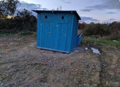 In Primorye, officials reported on the construction of a street toilet, on which 414,000 rubles were spent2.jpg