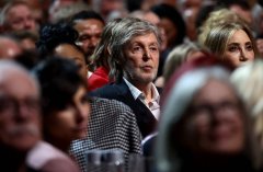 Paul McCartney, co-founder of the rock band The Beatles, turned 80-2022-immigration-work-job-visa-news-rospersonal-Mikhaylov-Evgeny-Immigration-Agent-Moscow.jpg