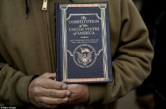 Constitution of the United States of America.jpg