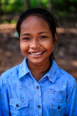 Девочки Камбоджи Girls and teenagers of Cambodia 34.JPG